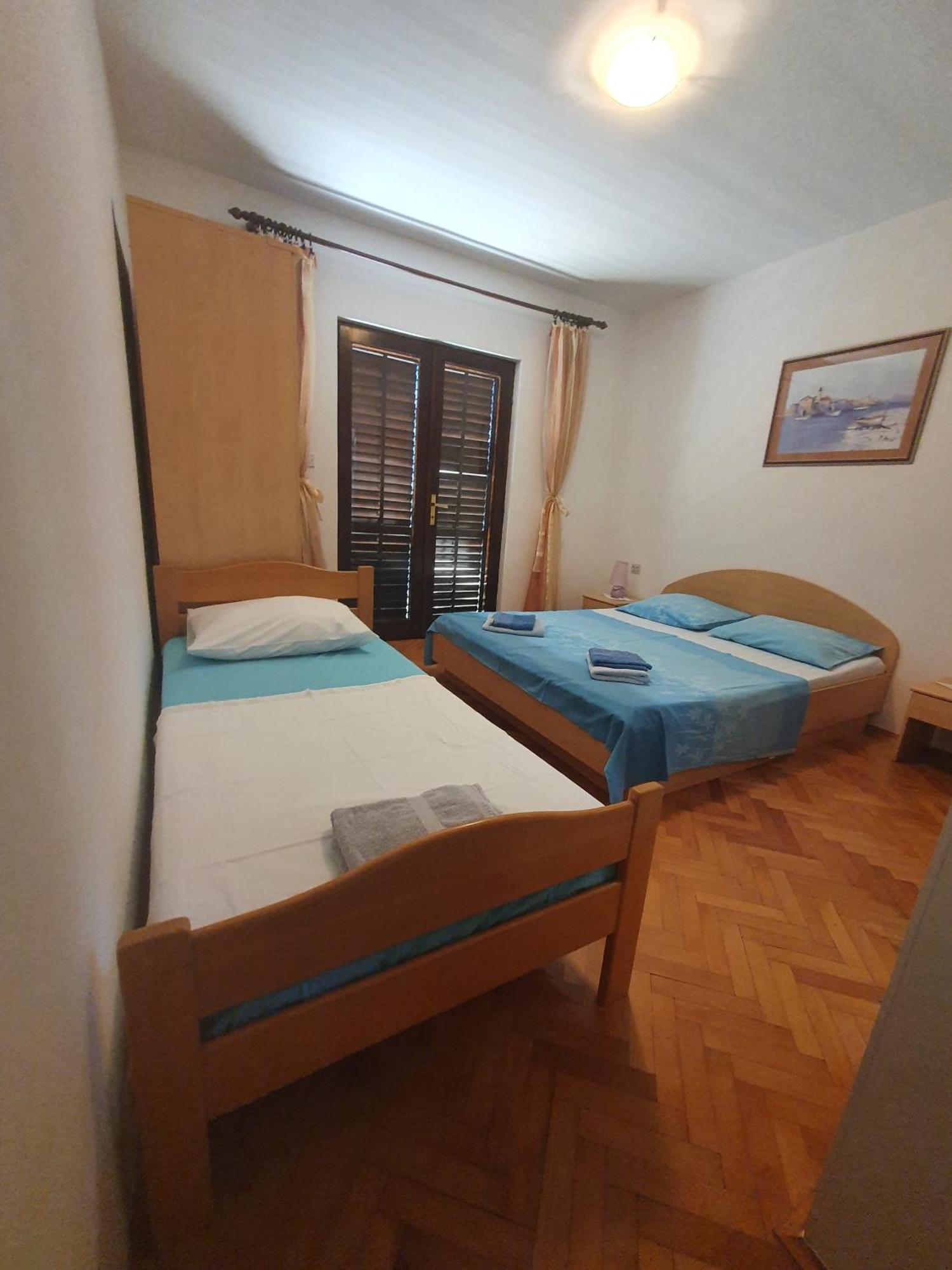 Apartments Karlo 오미스 객실 사진