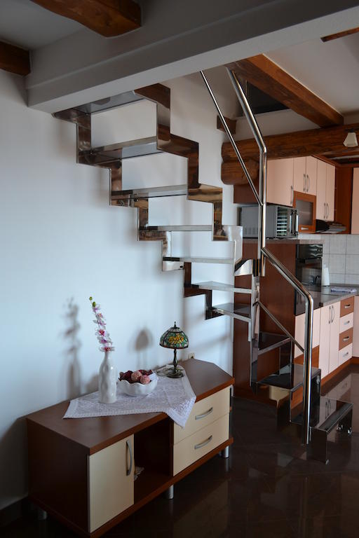 Apartments Karlo 오미스 객실 사진